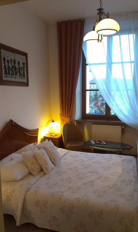 Hotel Bristol Tarnów Habitación foto